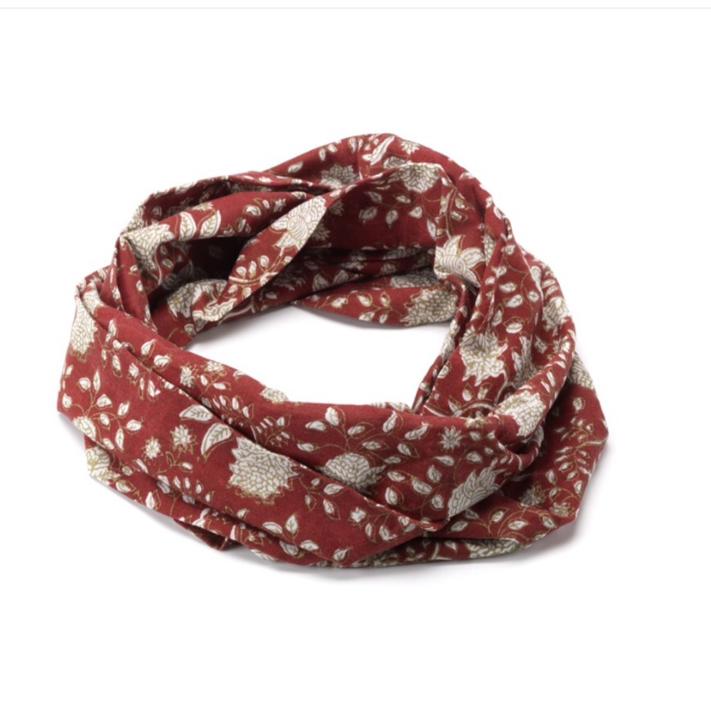 🍃💕JOYN Florentine Print Double Infinity Scarf